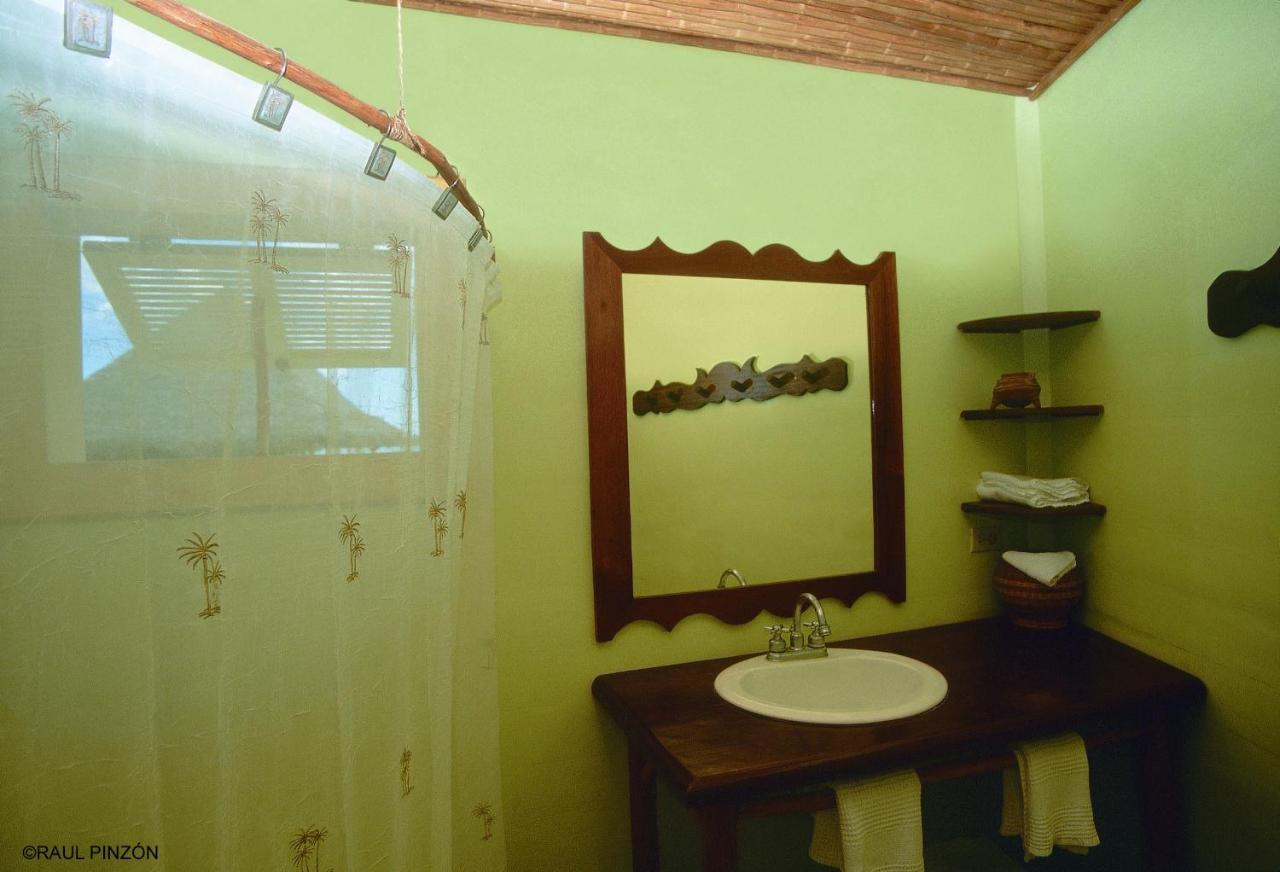 Punta Caracol Acqua Lodge ボカス・タウン エクステリア 写真